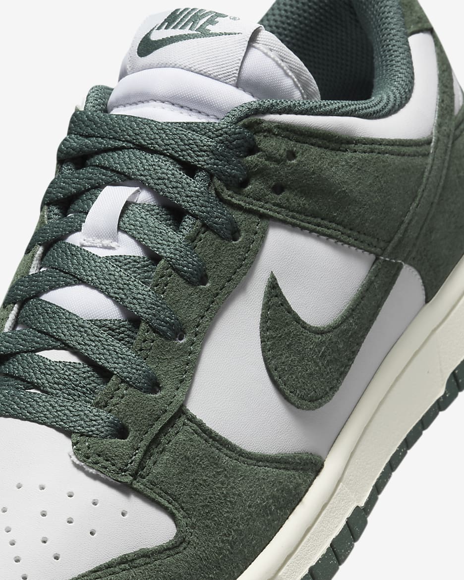 Nike Women s Dunk Low Photon vintage Green 8 Wms